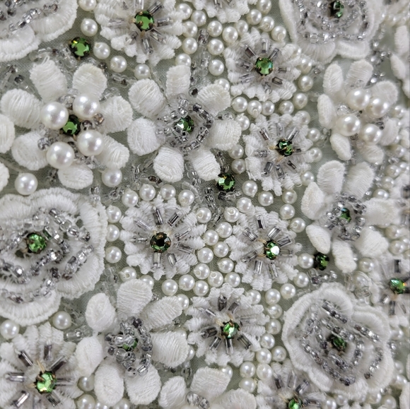 Vintage British Crown Colony of Hong Kong in chartreuse. - Picture 7 of 15